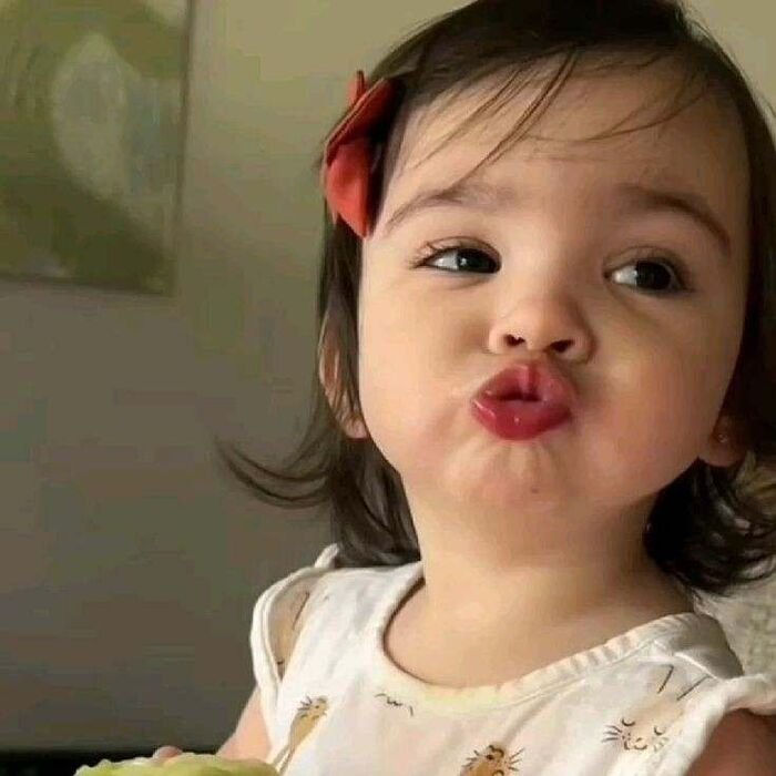 ins baby kiss image full hd hot