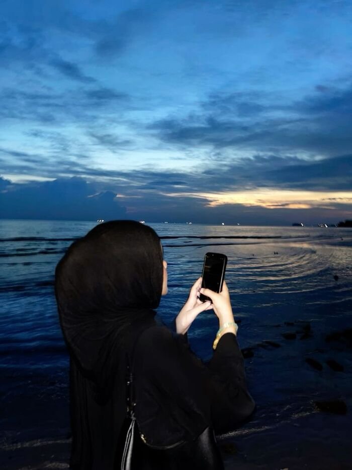 muslim girl dp hidden face