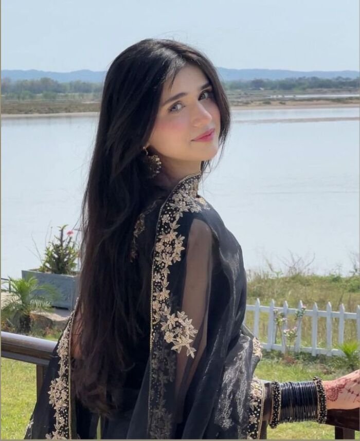 aethetics punjabi girls dp