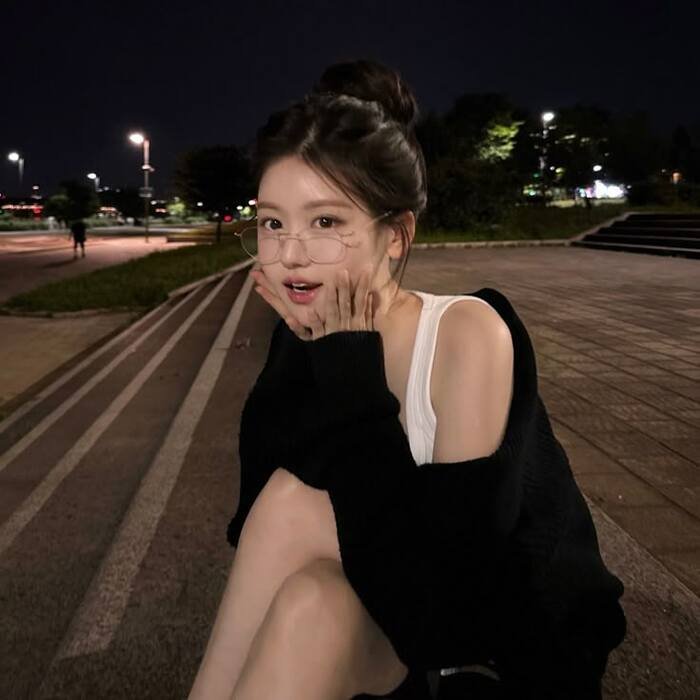 aethetics single girl dp image hot full hd