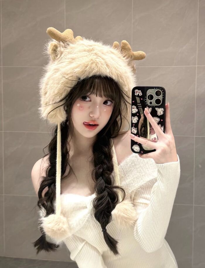 aethetics single girl dp image