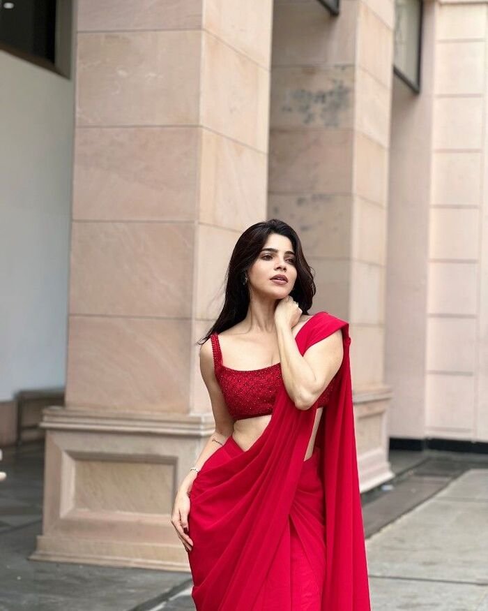 saree girl dp beautiful hot hd