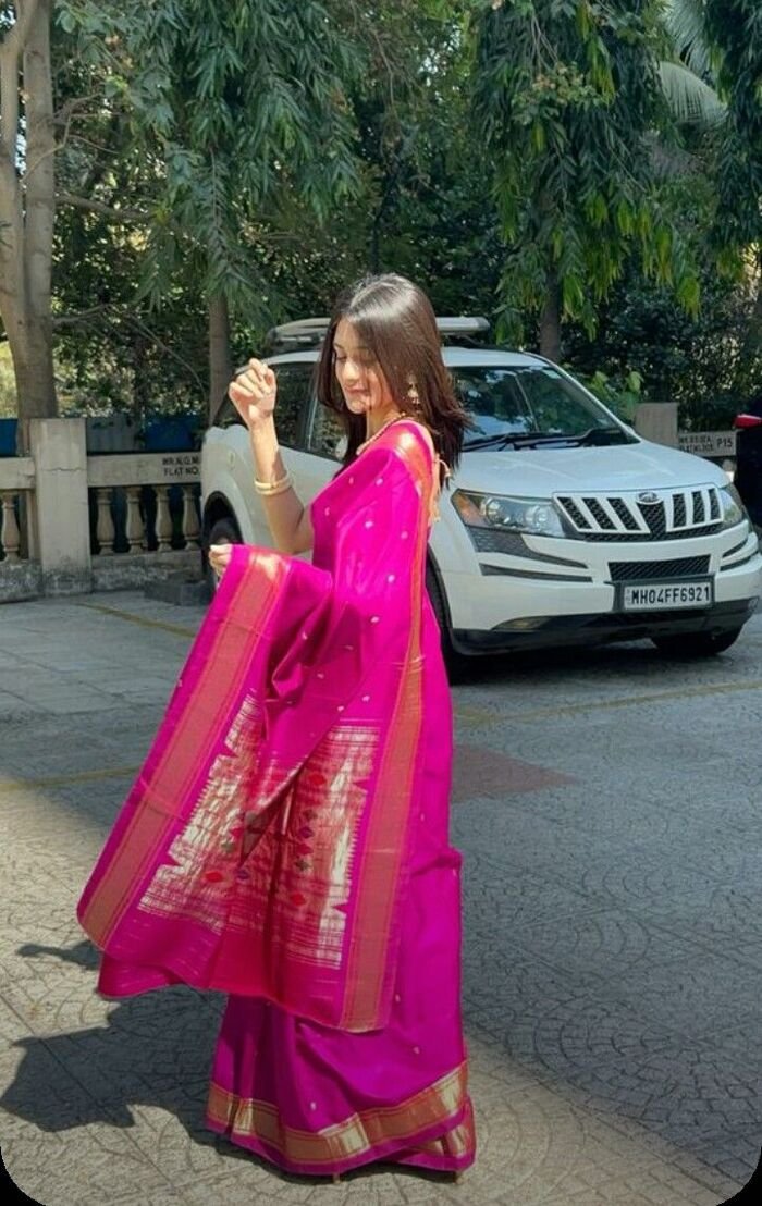 saree girl dp hot hd