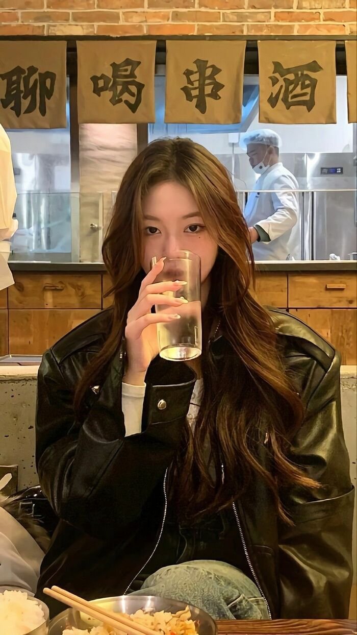 single girl dp pinterest hot full hd